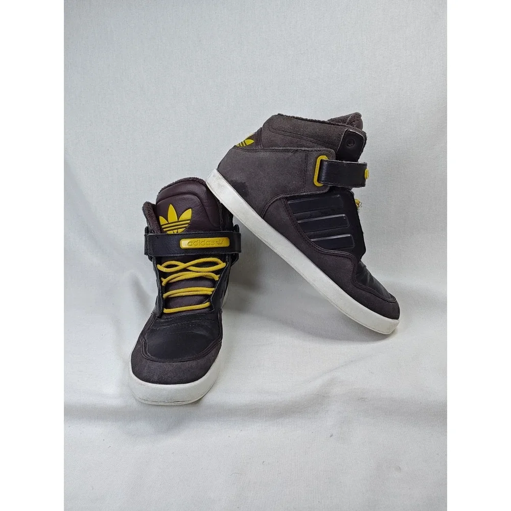 Adidas Shoes‎ Men's Size 9 Brown Yellow  Basketball Sneakers B35256 High Tops